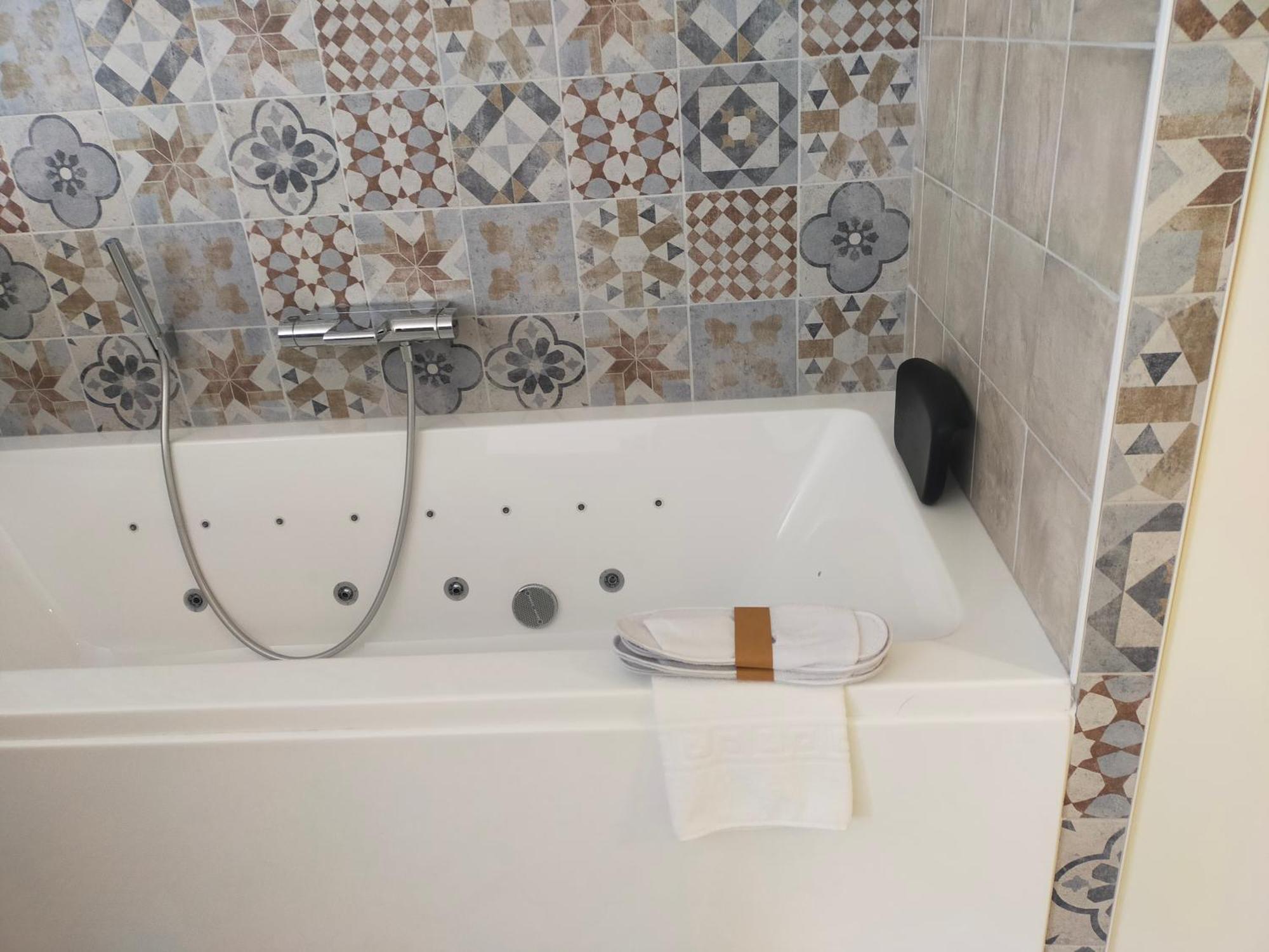 Cotinga Otel Villars-les-Dombes Dış mekan fotoğraf
